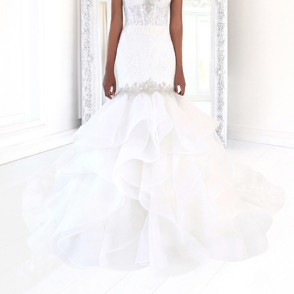 Winnie Couture White Wedding Dress
